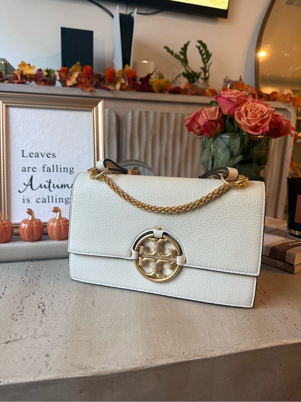 Tory Burch White Leather Shoulder Bag with Gold Logo Chain